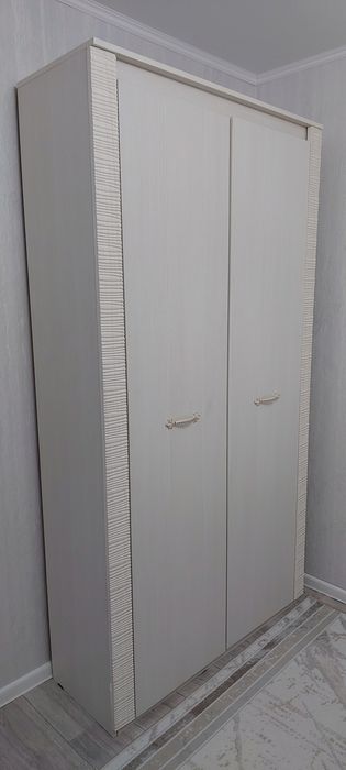 Продам спальный гарнитур