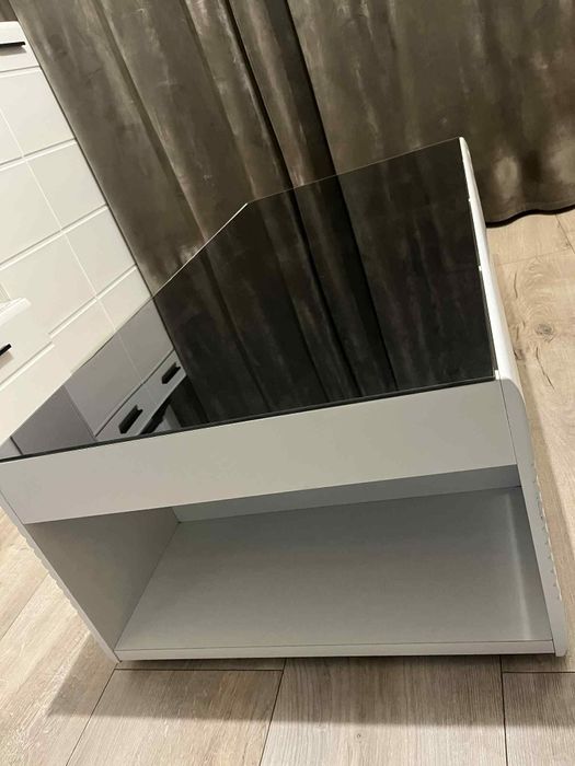 Vând Masă cafea living cu blat din sticlă neagră, 120/64 cm