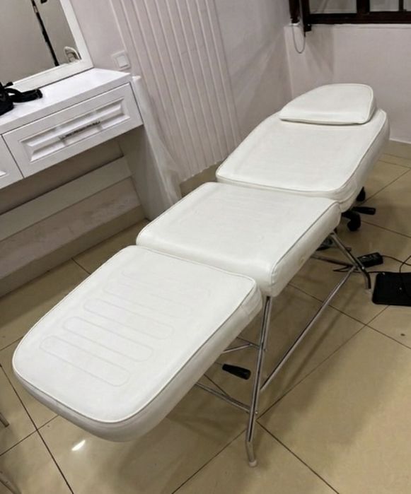 Продам кушетку в хорошем состоянии