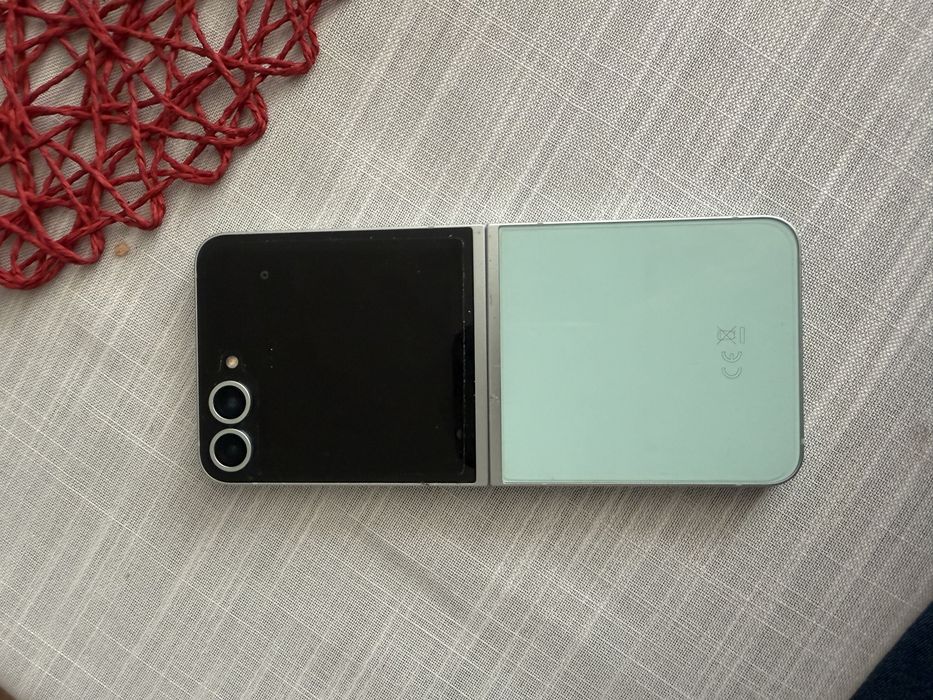 Samsung Galaxy Z  FLIP 6