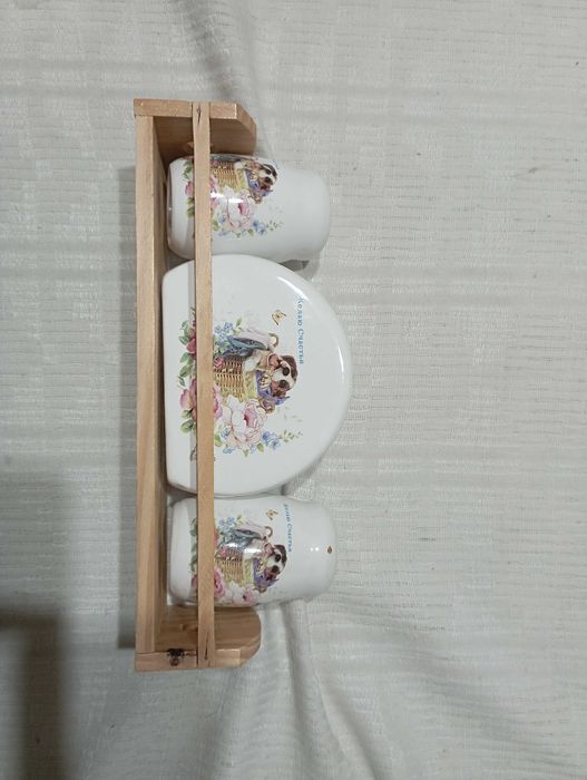 Продам набор для специй с салфетницей