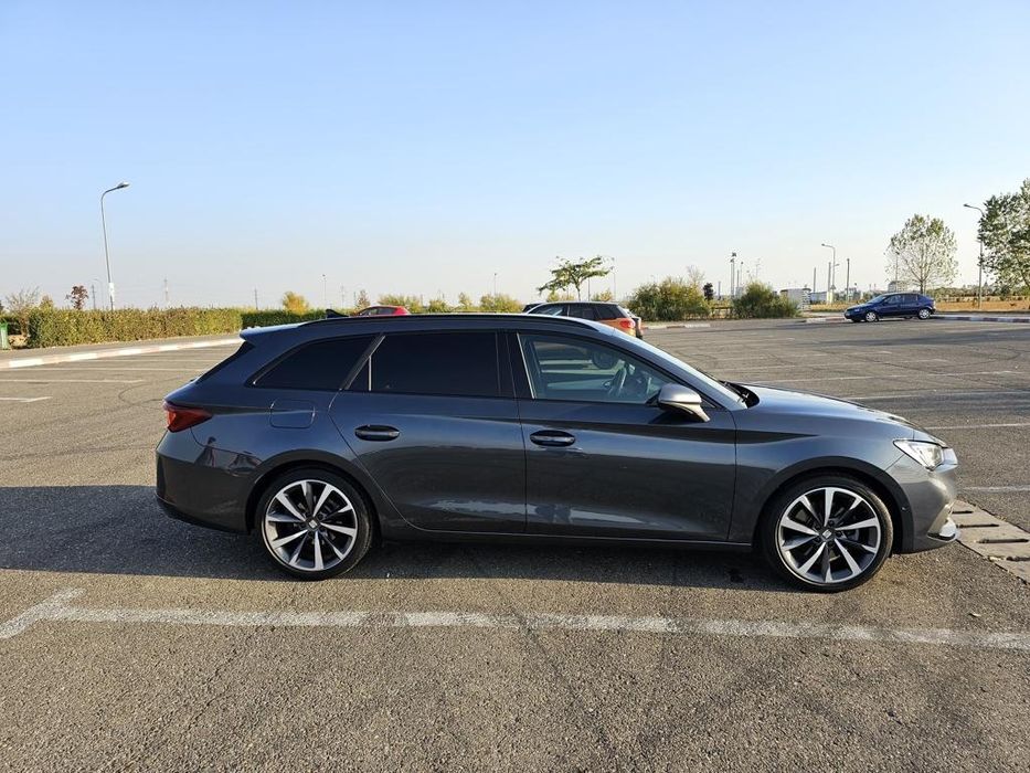 Montam folii auto omologate RAR LLumar și solarzone  Zona Centrala