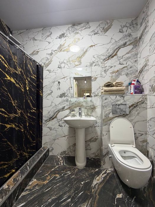 Гунча версал новостройка 4/9/9 87кв.м еаро ремонт с мебелью и техникой