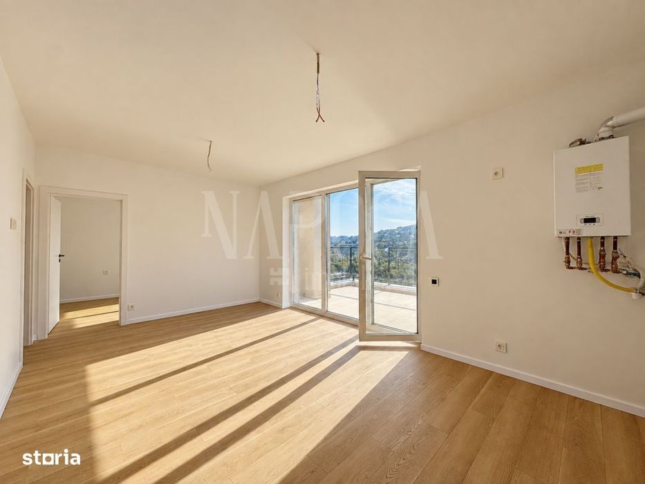 Apartament 3 camere de vanzare in Floresti