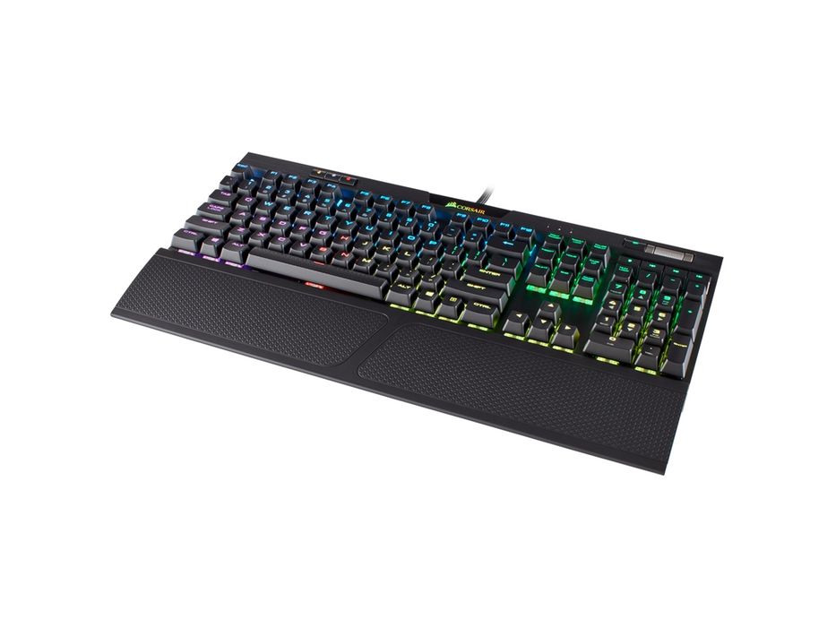 Механична клавиатура Corsair K70 RGB