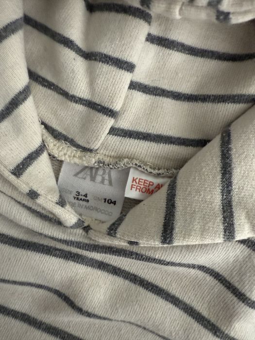 Рокля за момиченце с качулка Zara, 3-4 годинки