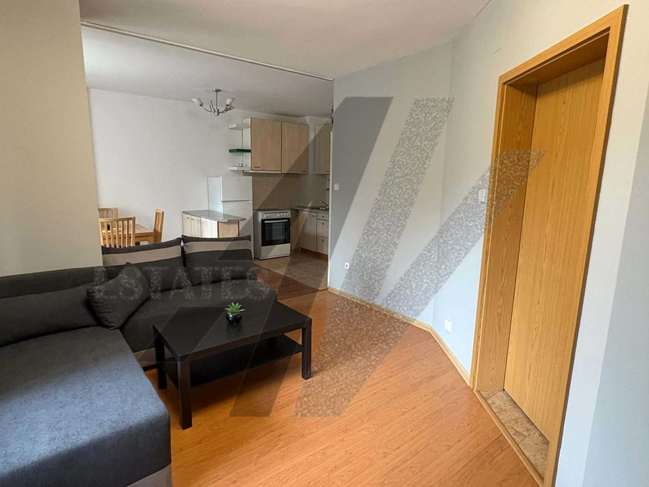 Двустаен апартамент до метростанция