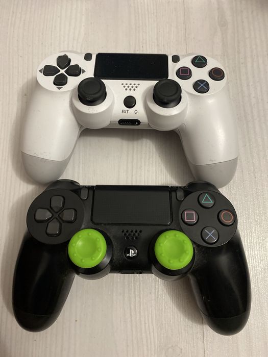 Ps 4 pro cu 14 jocuri