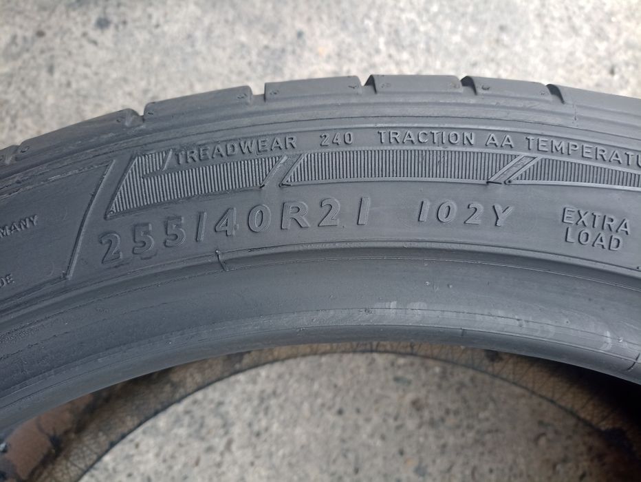 4 anvelope de vara Dunlop 255/40 R21 dot 1019