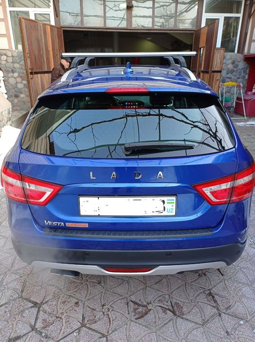 Лада Веста СВ Крос