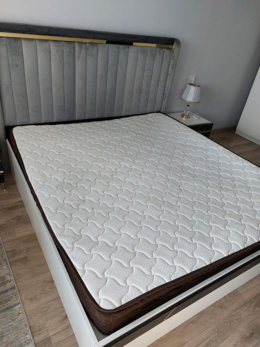 Срочно!Продам б/у матрас 180×200