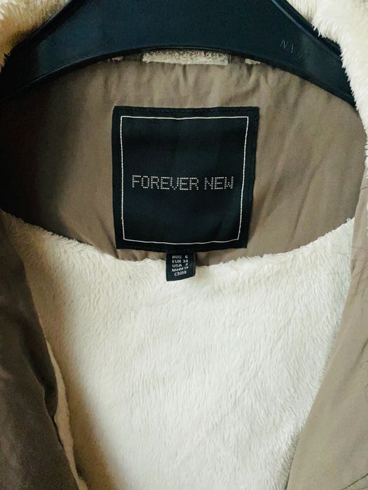 Есенно яке каки Forever New