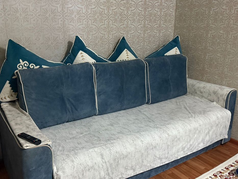 Продам диван с ортопедический матрас