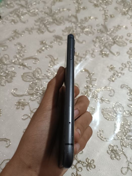 Iphone 11 128 gb sotiladi!