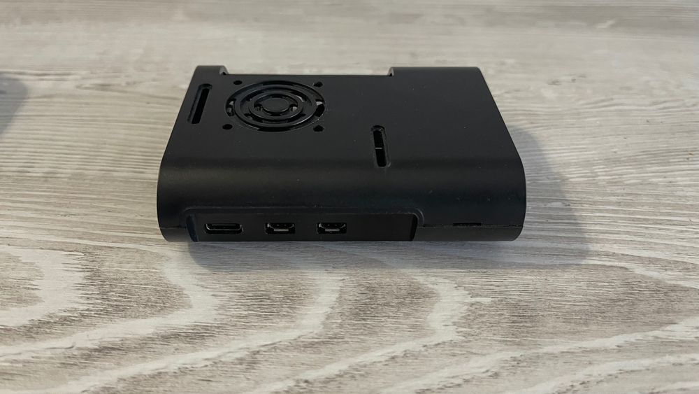 Vând Raspberry Pi 5 4GB