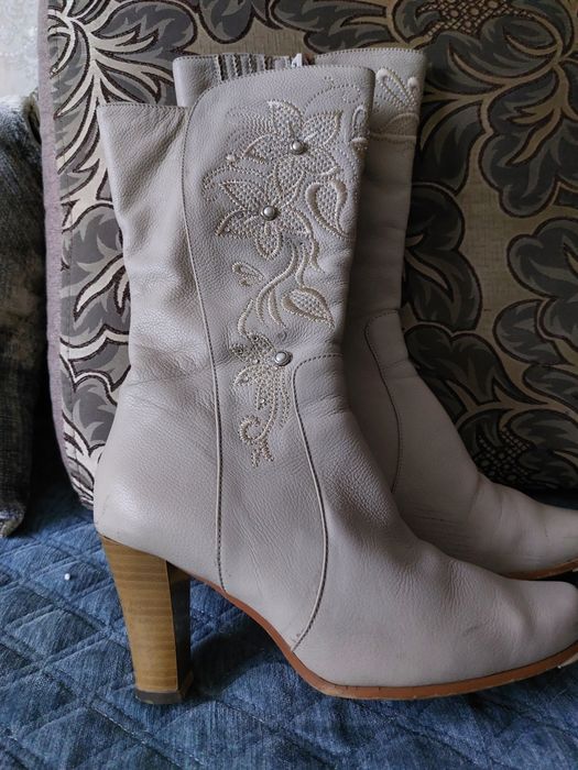 Полу сапожки женские