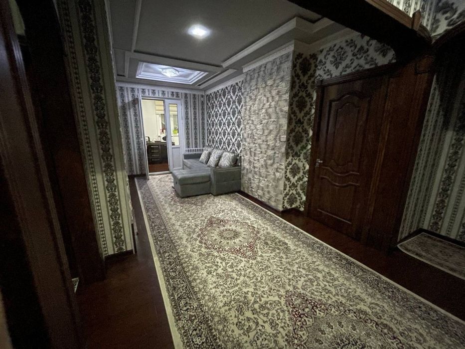 Продается 5комнатная квартира 120кв метра Шайхонтохурский райён массив