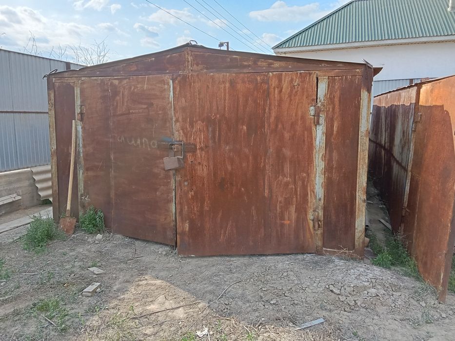 Еки гараж Бир багамен сатылады