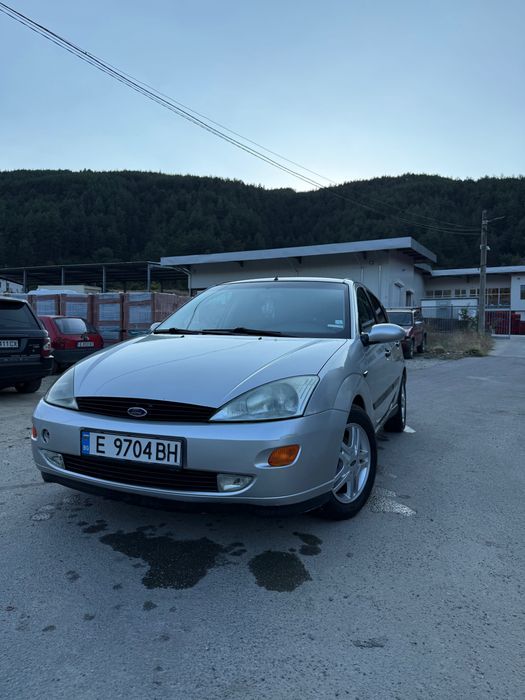 Автомобил Ford Focus