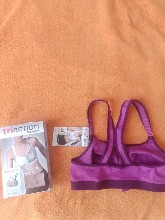 Спортен сутиен Triumph Triaction 70B