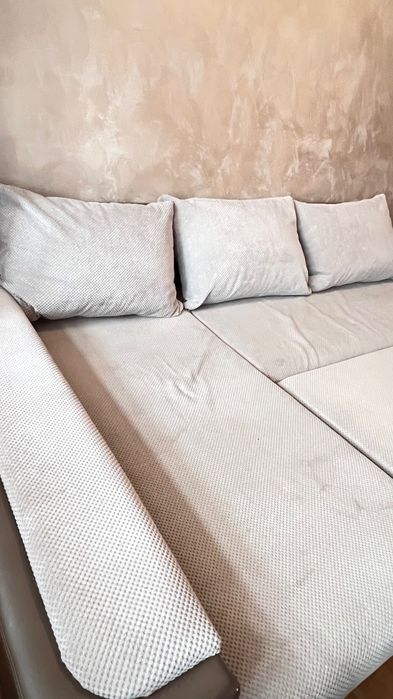 Ъглов разтегателен диван