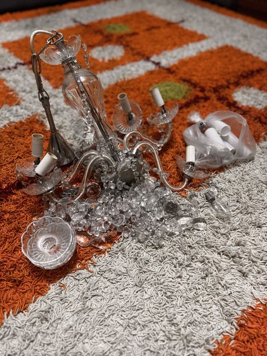 Хрустальная люстра