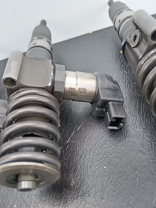 Дюзи Сименс за 2.0 тди 140 к.с. Фолксваген Ауди Сеат Шкода 03G130073S