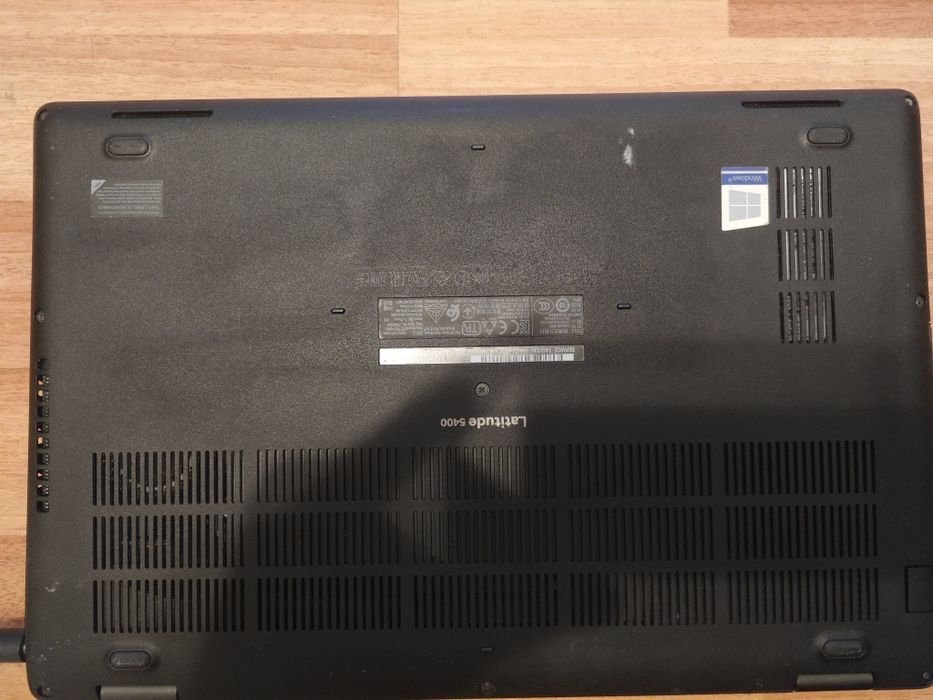Laptop Dell 5400 i5 8365u gen 8