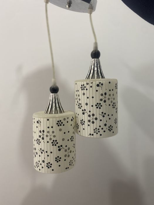 Продам люстры 2 шт