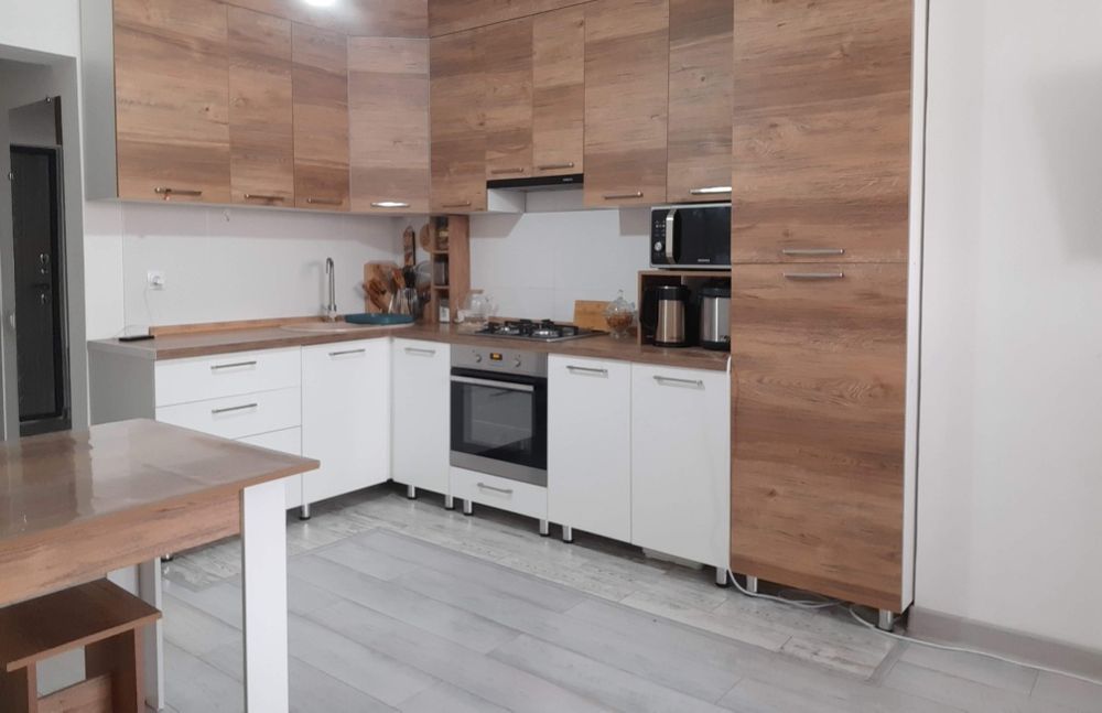 Продам квартиру  2-х комнатную студию