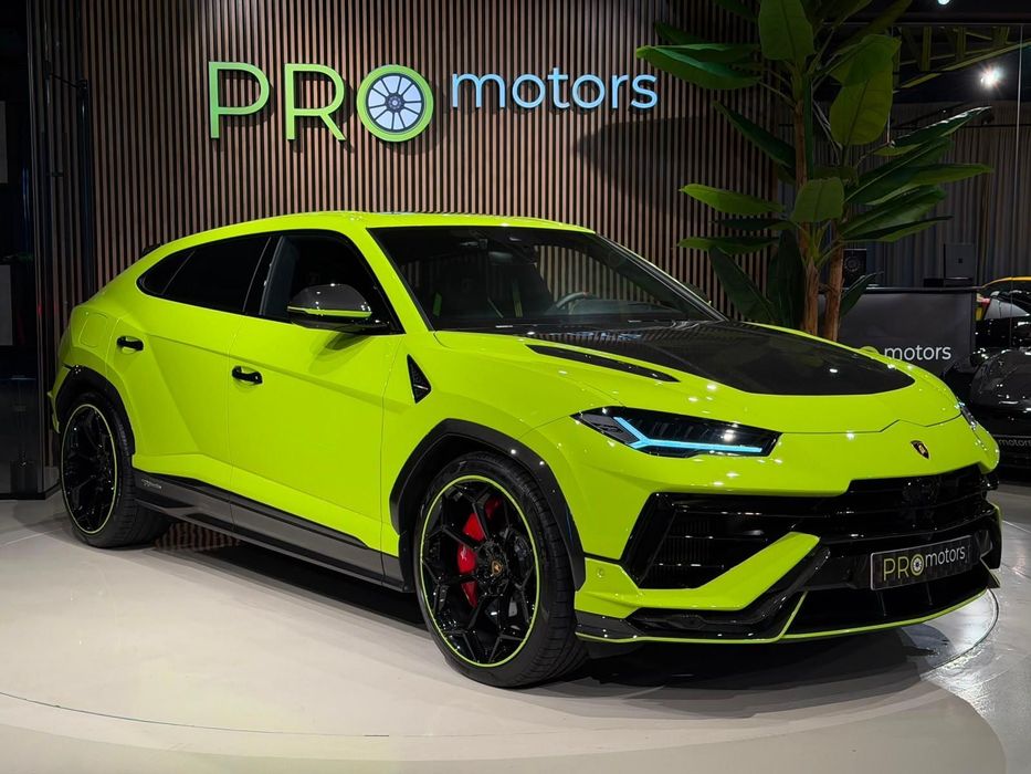 Lamborghini URUS Lamborghini URUS Performante V8 2023 / 13.000 KM
