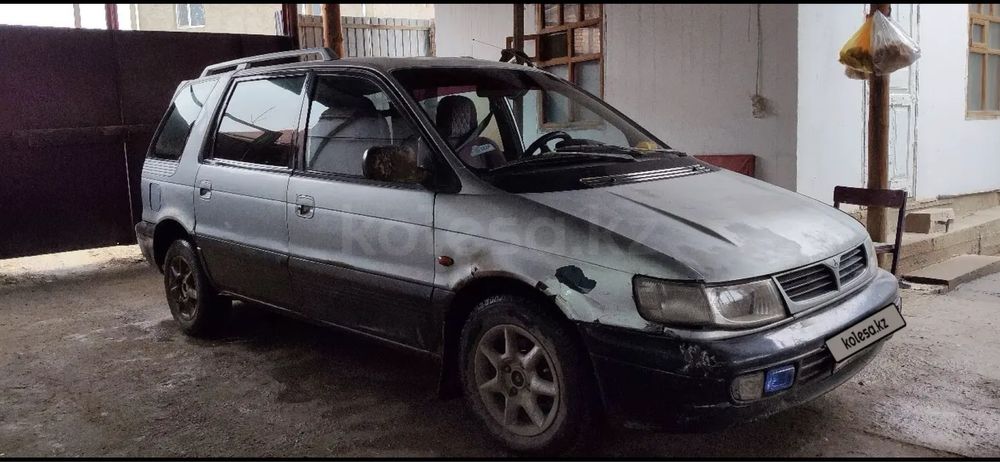 Mitsubishi Spacewagon 1992