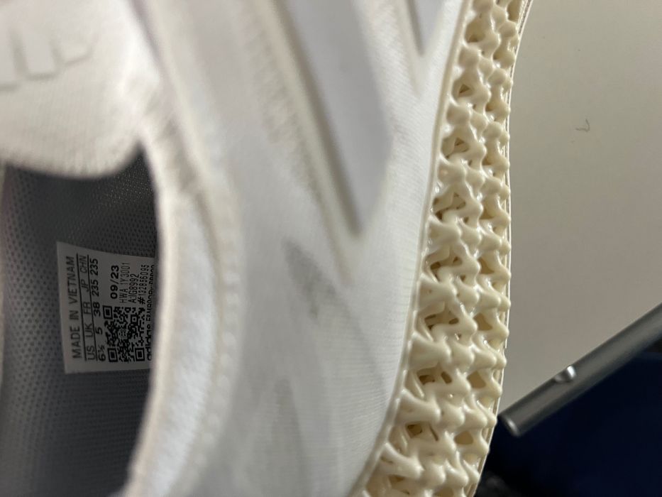 Pantofi sport Adidas 4DFWD 3