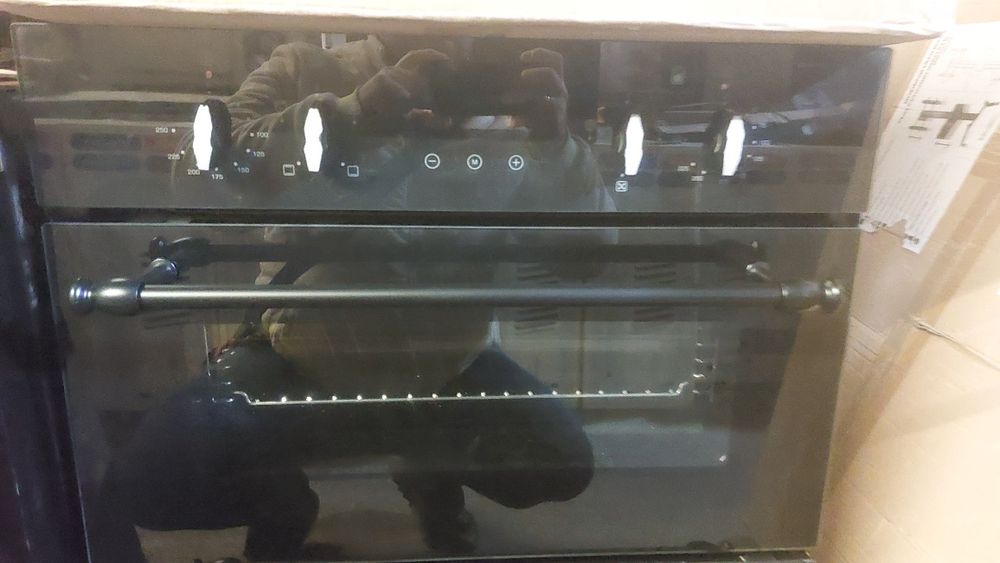 Двойна фурна за вграждане CDA