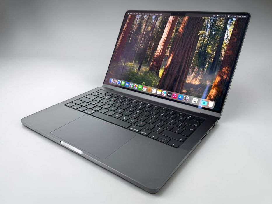 НОВ! MacBook Pro 16" 2024 M4 Pro с 14C/20G 24RAM 512SSD Гаранция!