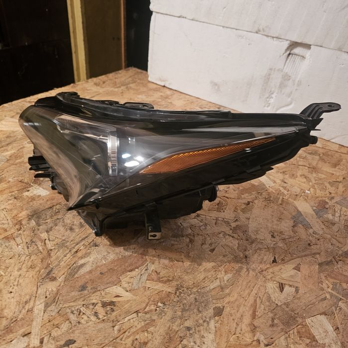 Фар far ляв фарове за Лексус Lexus NX,Koito 78-14