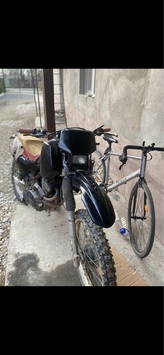 Vand Honda XR500R defecta