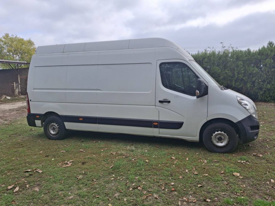 Продавам товарен бус! Перфектен!!!