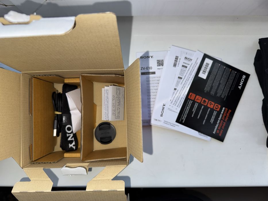 Камера Sony ZV-e10