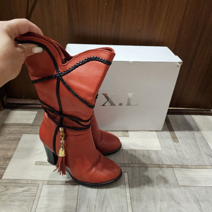 Красные демисезонные сапоги, 37 размер