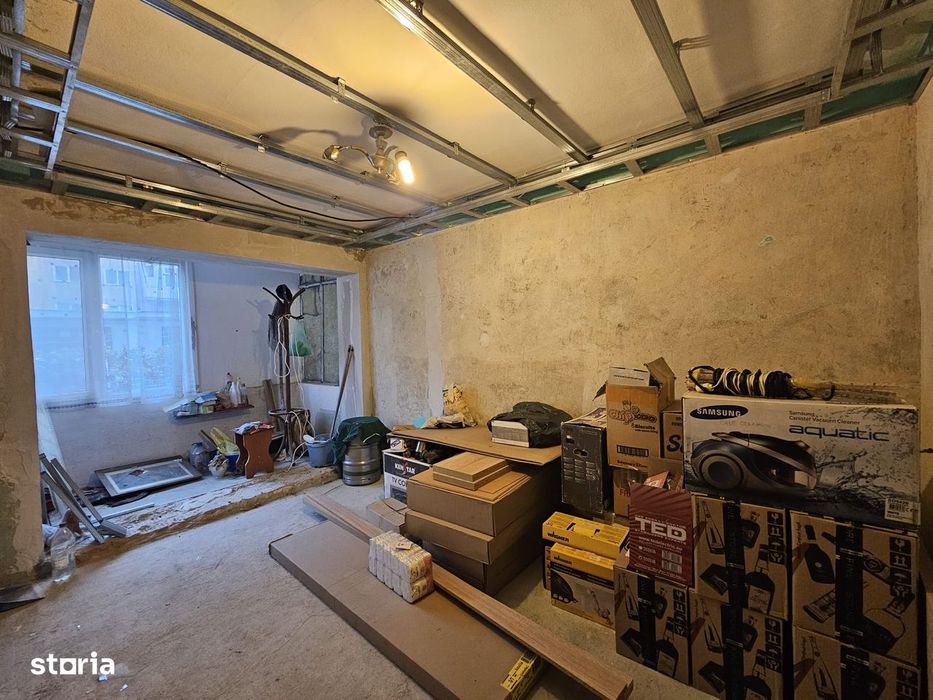 Apartament 2 camere , zona Gojdu , parter