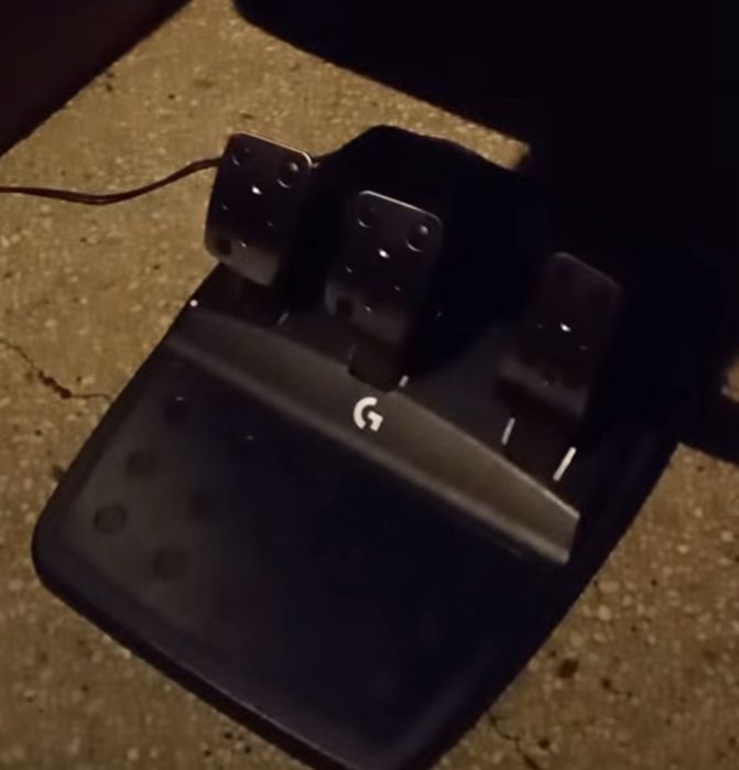 Volan Logitech G923 Gaming - Impecabil