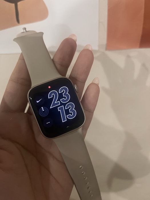 Apple watch Gen 2 2023
