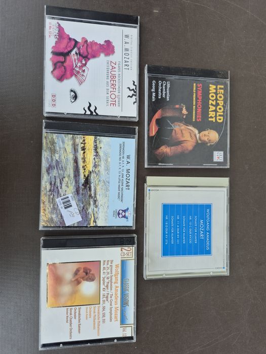 Vand 30 CD muzică clasică mixta de colectie