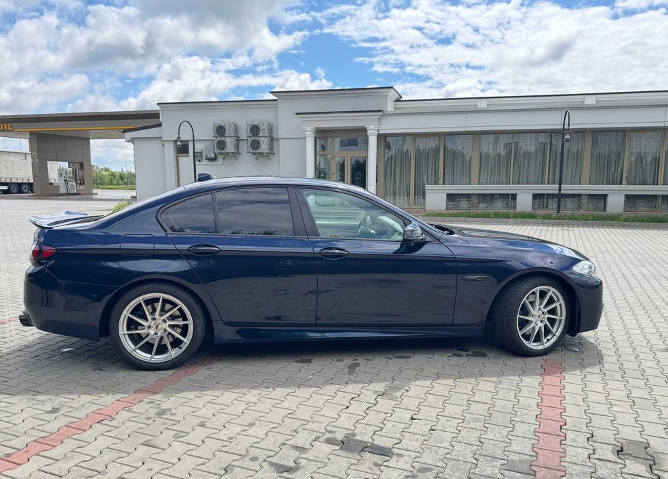 BMW 5 Series 2012 — imagine 8