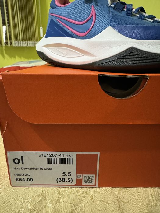 Продавам маратонки Nike PRECISION 6