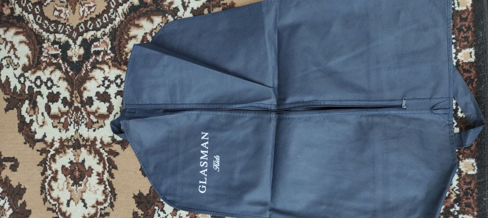 Чехлы для костюма.