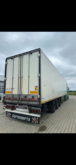 Vand ansamblu Scania R 490.2016/10)si o Semiremorci frigo schmitz  2005,agregat carrier 1850,FRC 2028,Perfecte  stare.Circula doar pe comunitate.
