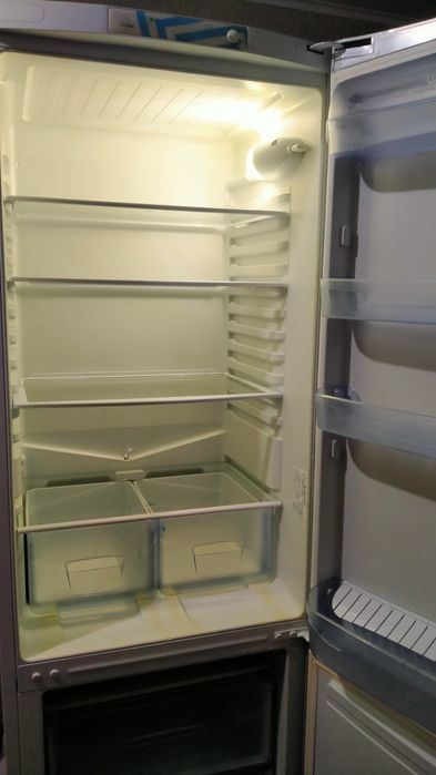 Продам б/у холодильник