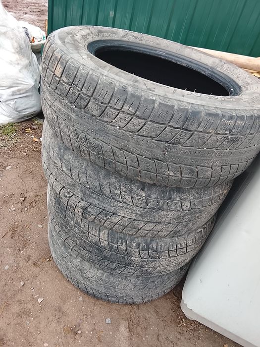 Продам шины 205.65.р15